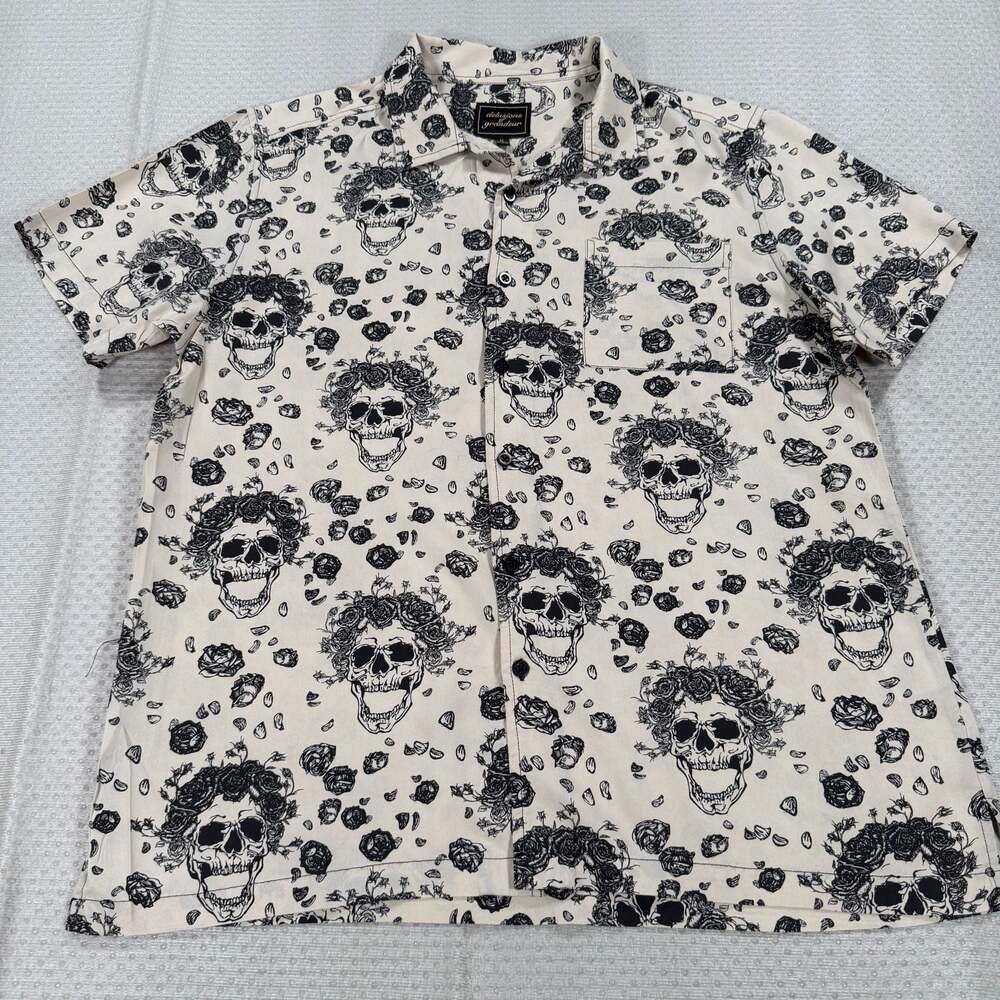 Delusions of Grandeur Men's Skull and Floral Print Short Sleeve Button-Down